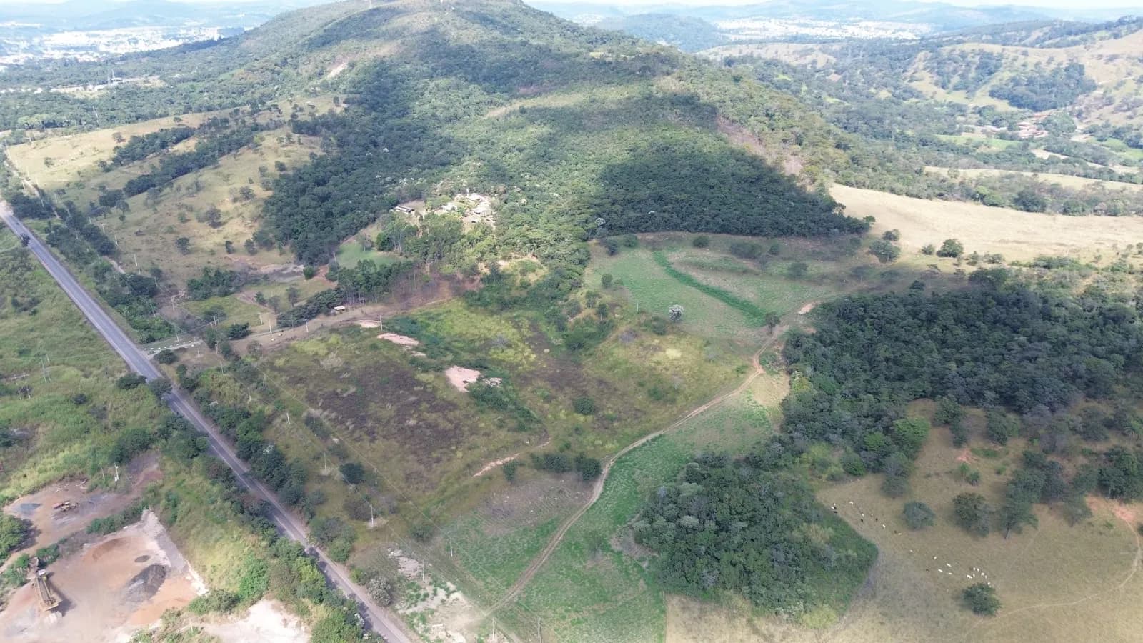 ÁREA EM ITAÚNA PARA LOTEAENTO OU CONDOMÍNIO, imagem 1