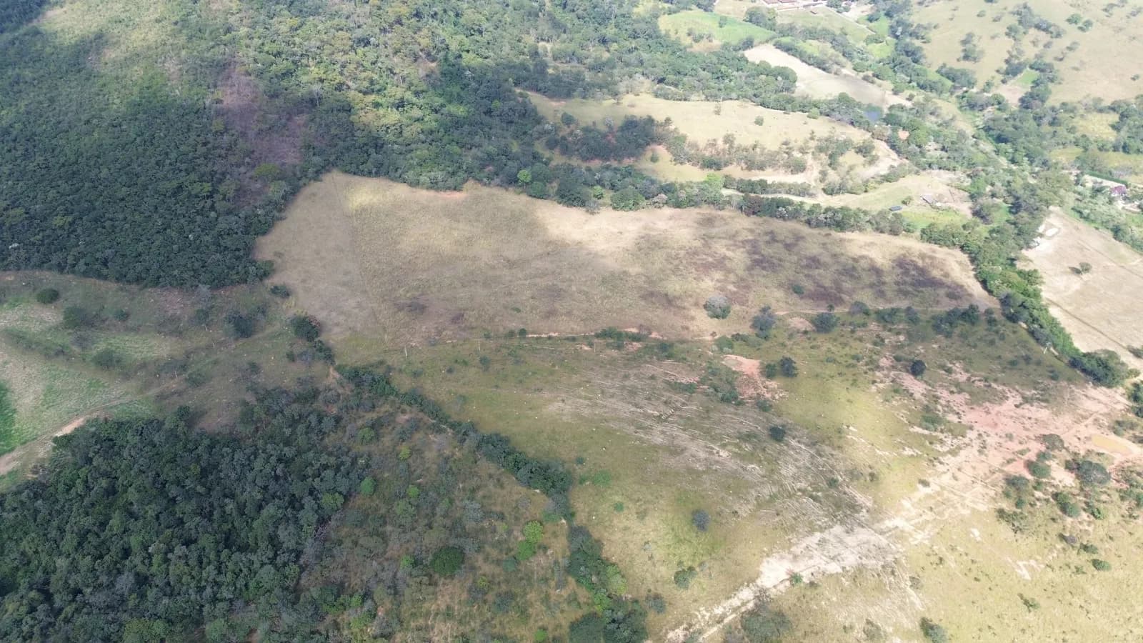 ÁREA EM ITAÚNA PARA LOTEAENTO OU CONDOMÍNIO, miniatura 4