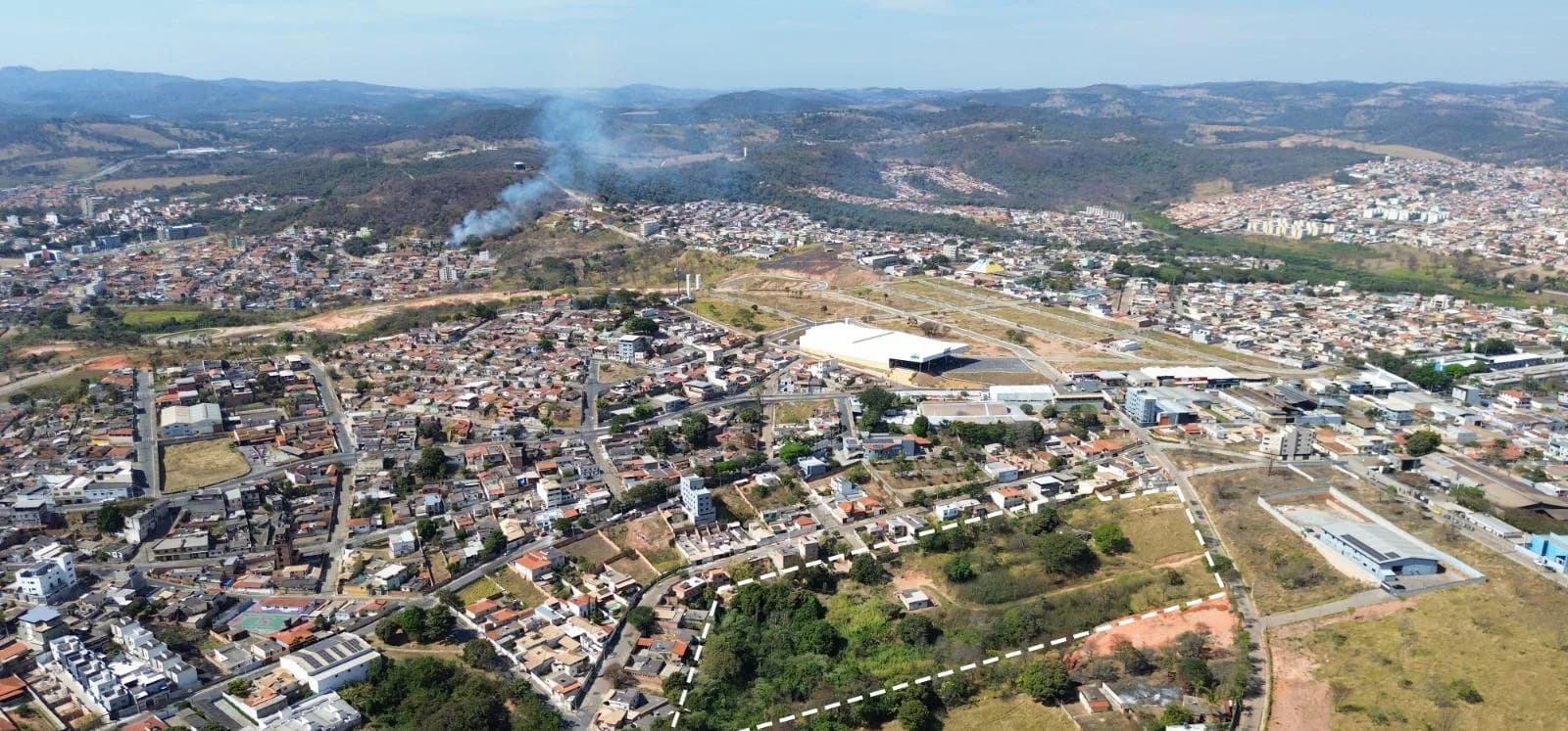 ÁREA PARA LOTEAMENTO URBANO EM ITAÚNA MG, imagem 1
